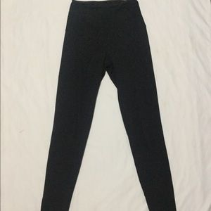 High wasted black leggings